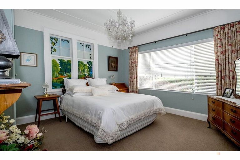 Photo of property in 12 Parsonage Road, Waimate, 7924