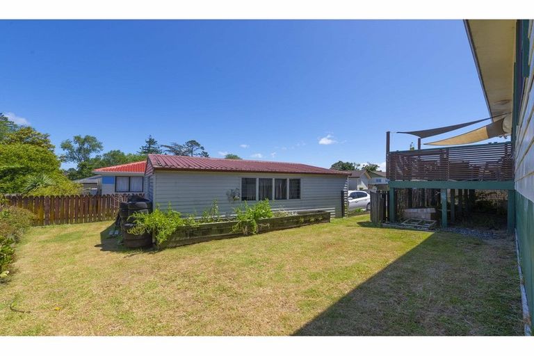 Photo of property in 2/6 Borich Road, Sunnyvale, Auckland, 0612
