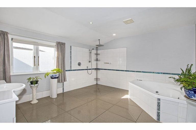 Photo of property in 11 Jervois Street, Dargaville, 0310