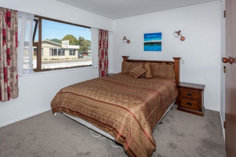 Photo of property in 500b Port Road, Whangamata, 3620