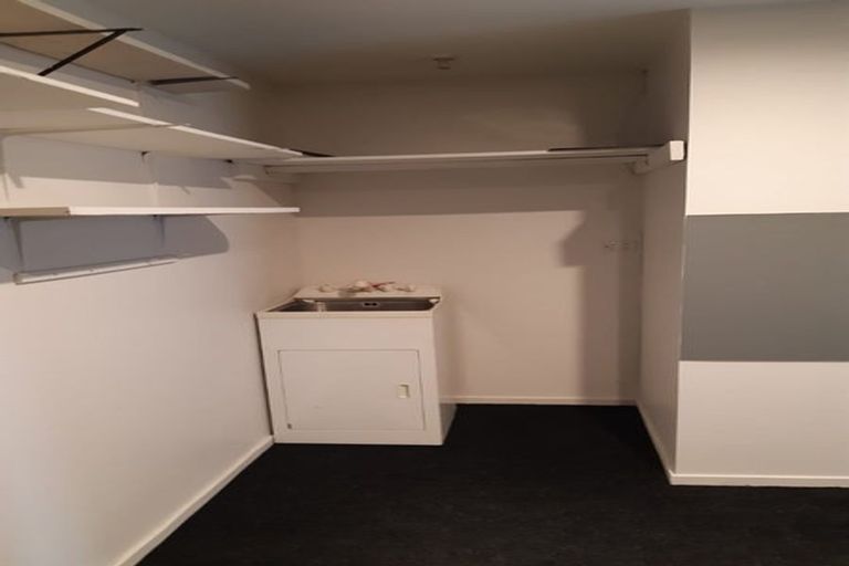 Photo of property in 2/43 Northcote Road, Northcote, Christchurch, 8052