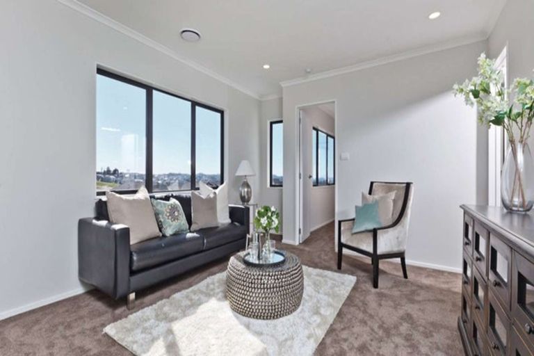 Photo of property in 33 Cilliers Drive, Silverdale, 0932