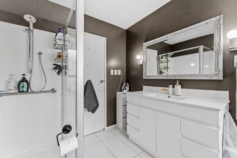 Photo of property in 57 Stanmore Bay Road, Stanmore Bay, Whangaparaoa, 0932