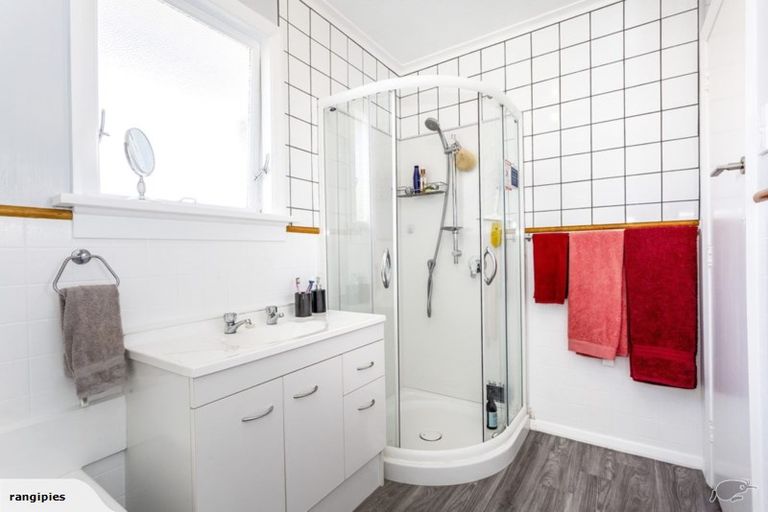 Photo of property in 1 Glendevon Place, Vauxhall, Dunedin, 9013