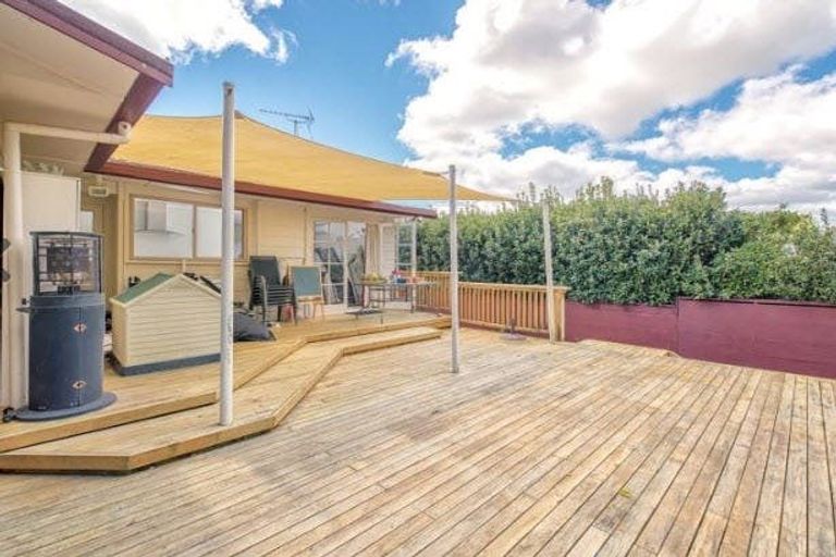 Photo of property in 21 Bellfield Road, Opaheke, Papakura, 2113