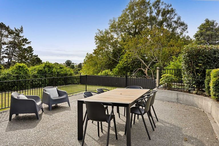 Photo of property in 20 Truby King Street, Merrilands, New Plymouth, 4312