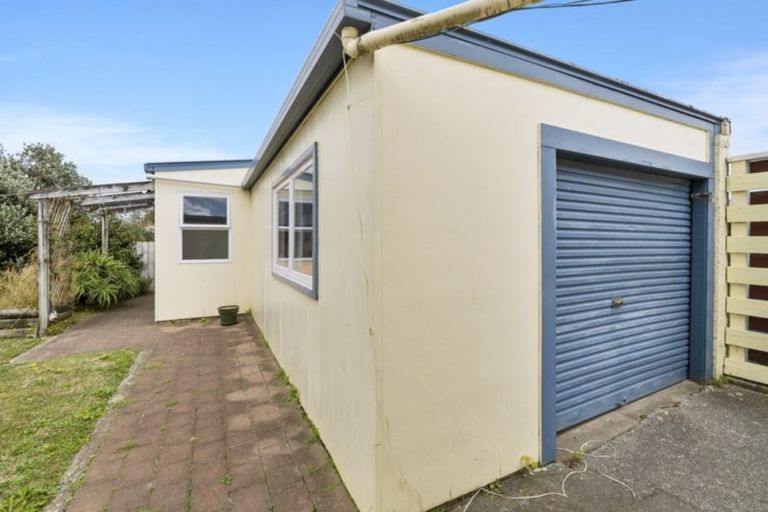 Photo of property in 8 Meadows Avenue, Waiwhetu, Lower Hutt, 5010