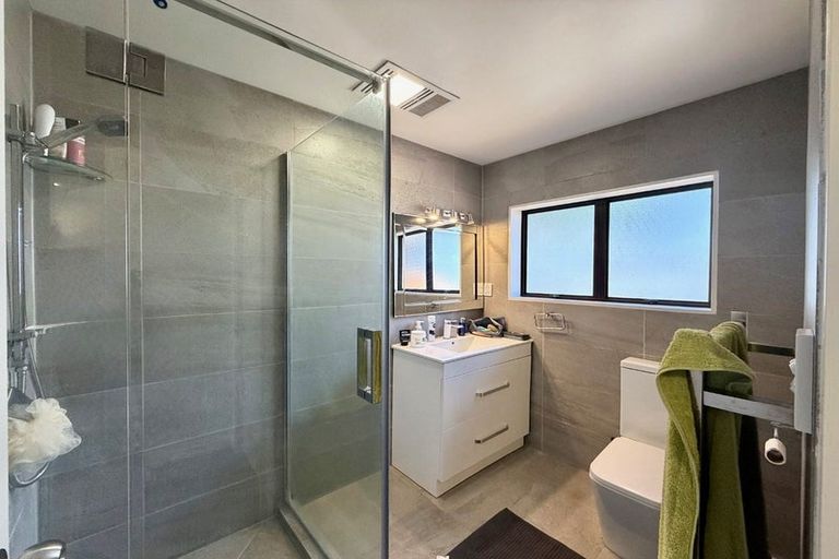 Photo of property in 2/27 Union Street, Papakura, 2110