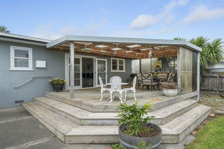 Photo of property in 16 Leeds Street, Milson, Palmerston North, 4414