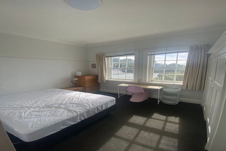 Photo of property in Fire Station Apartments, 54 Northland Road, Northland, Wellington, 6012