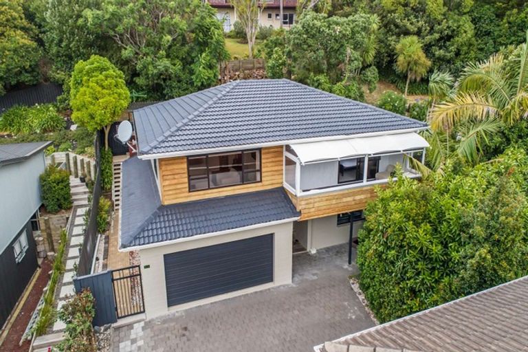 Photo of property in 54 The Circle, Manly, Whangaparaoa, 0930