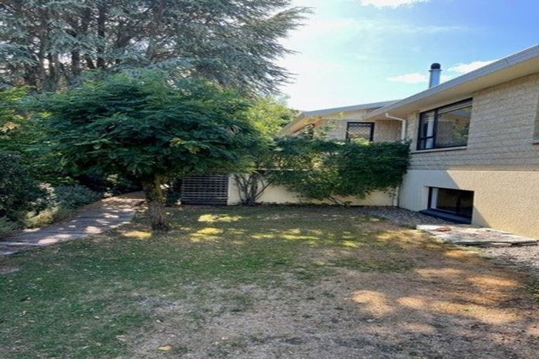 Photo of property in 2 Jenkins Place, Arrowtown, 9302