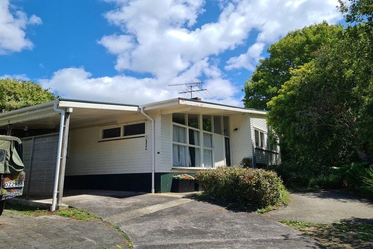 Photo of property in 52 Moore Street, Hillcrest, Auckland, 0627