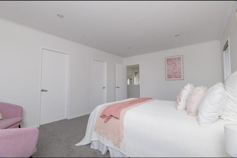 Photo of property in 24 Melksham Drive, Churton Park, Wellington, 6037