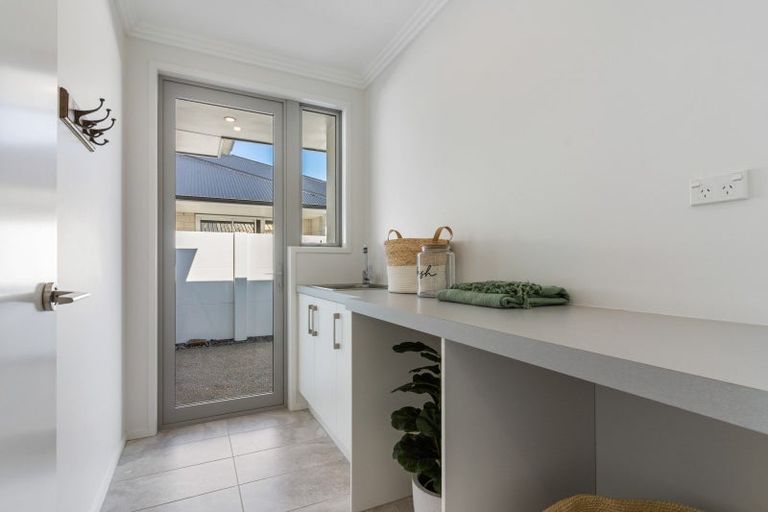 Photo of property in 1 Charlotte Drive, Omokoroa, 3114