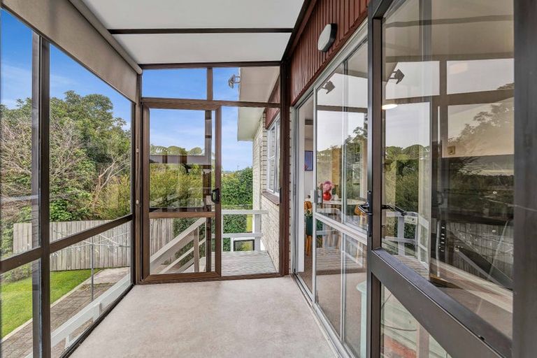 Photo of property in 15b Mayfair Place, Westown, New Plymouth, 4310