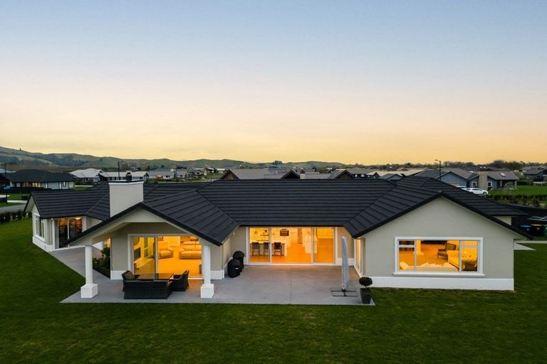 Photo of property in 37 Recite Avenue, Leamington, Cambridge, 3432