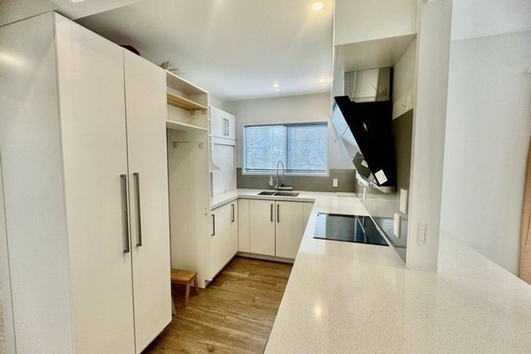 Photo of property in 1/12 Masefield Street, Cockle Bay, Auckland, 2014