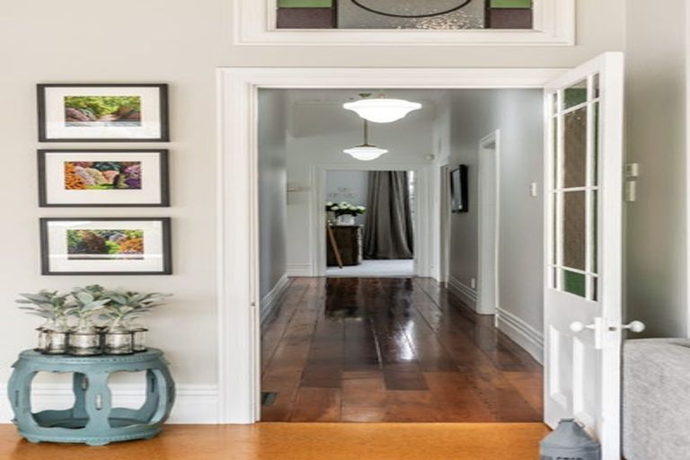Photo of property in 30 Ohinerau Street, Remuera, Auckland, 1050