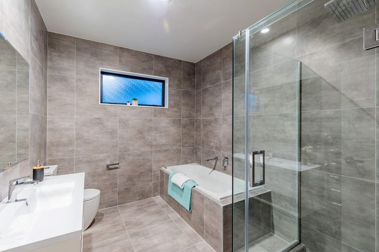 Photo of property in 3 Zadar Street, Kumeu, 0810