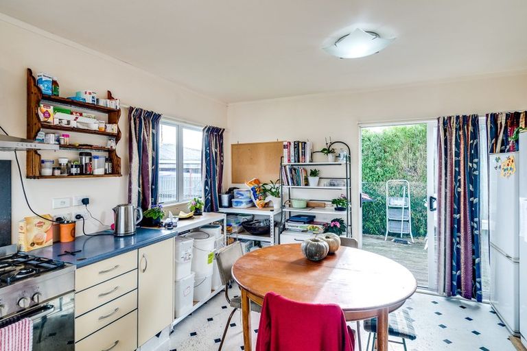 Photo of property in 30 Kelvin Road, Maraenui, Napier, 4110