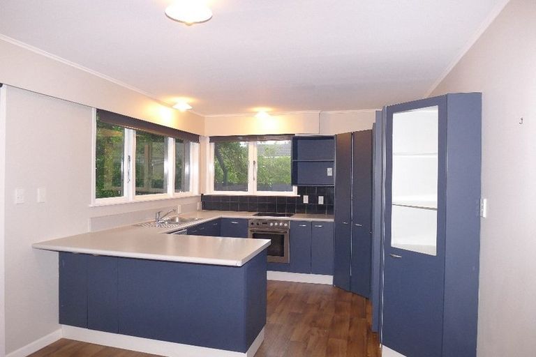 Photo of property in 54 Tiromoana Road, Raumati South, Paraparaumu, 5032