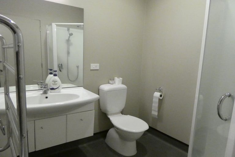 Photo of property in City Lodge, 706/115 Vivian Street, Te Aro, Wellington, 6011