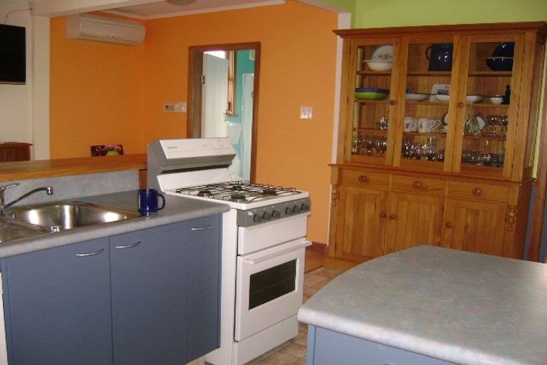 Photo of property in 33 Bauchop Road, Waterloo, Lower Hutt, 5011