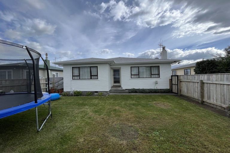 Photo of property in 14 Richmond Street, Maraenui, Napier, 4110