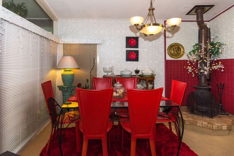 Photo of property in 34 Sunnypark Avenue, Rosehill, Papakura, 2113