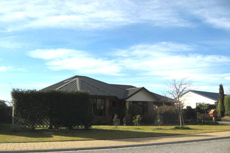 Photo of property in 54 Meadowstone Drive, Wanaka, 9305