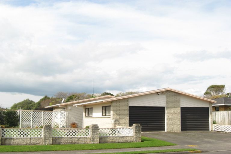 Photo of property in 283 Mangorei Road, Merrilands, New Plymouth, 4312