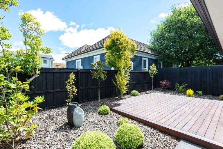 Photo of property in 258a Edgeware Road, Edgeware, Christchurch, 8013