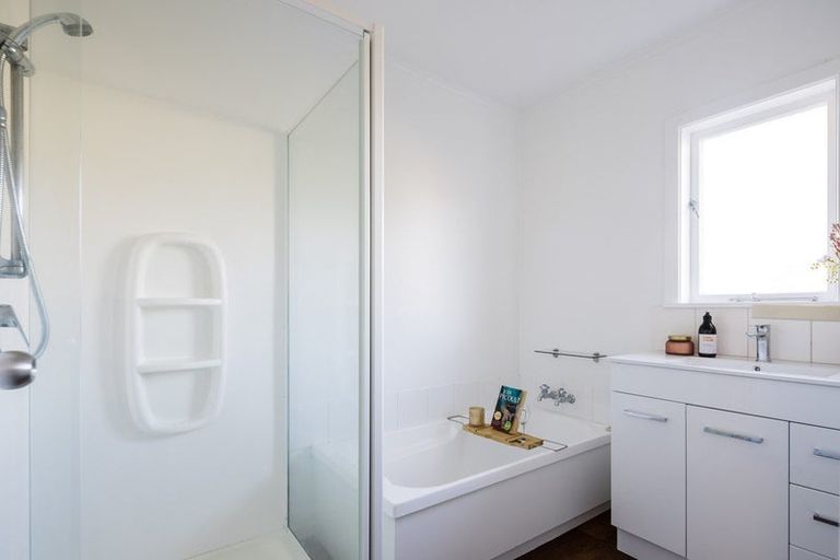 Photo of property in 157 Onerahi Road, Onerahi, Whangarei, 0110