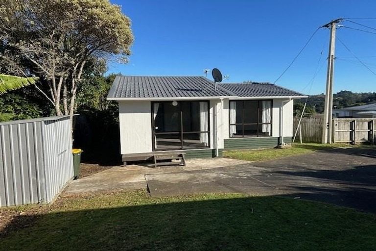 Photo of property in 9 Winifred Avenue, Bayview, Auckland, 0629