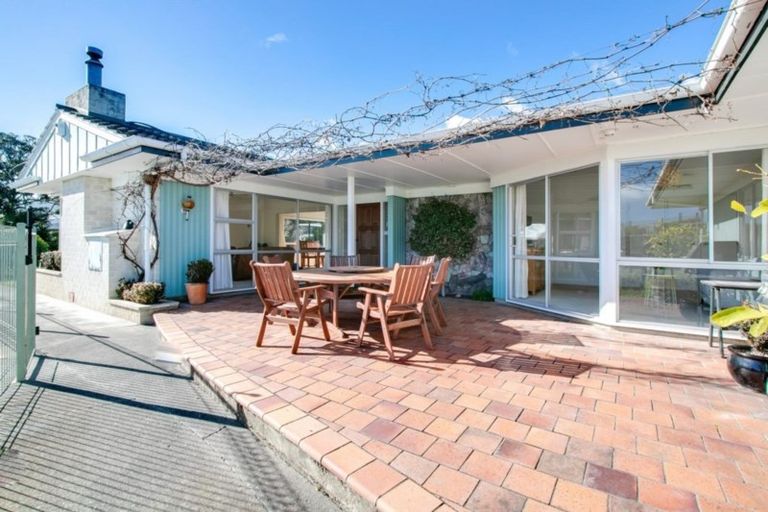 Photo of property in 206 Napier Road, Havelock North, Hastings, 4180