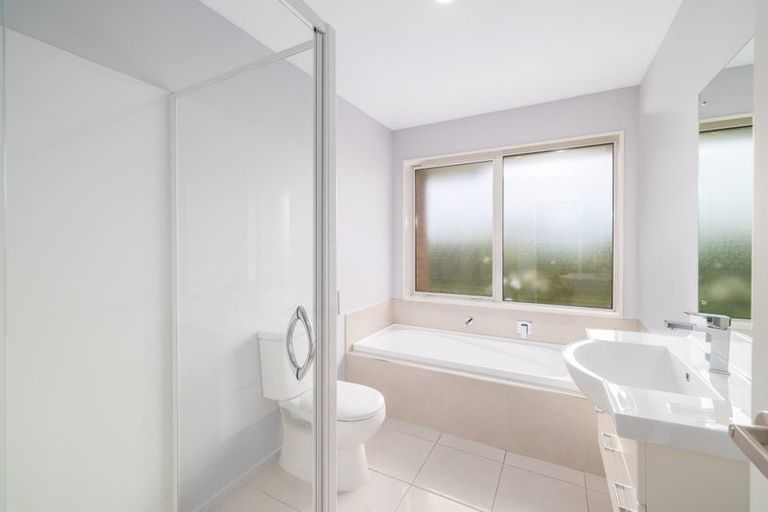 Photo of property in 60 Sutherland Drive, Kaiapoi, 7630