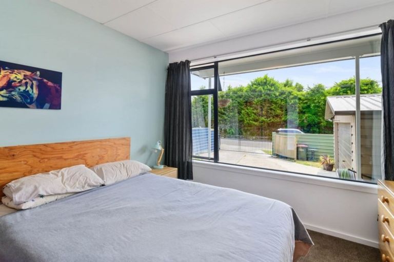 Photo of property in 16 Charles Road, Hannahs Bay, Rotorua, 3010