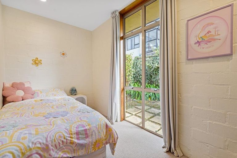 Photo of property in 1358a Whangaparaoa Road, Army Bay, Whangaparaoa, 0930