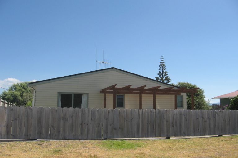 Photo of property in 354 Pukehina Parade, Pukehina, Te Puke, 3189