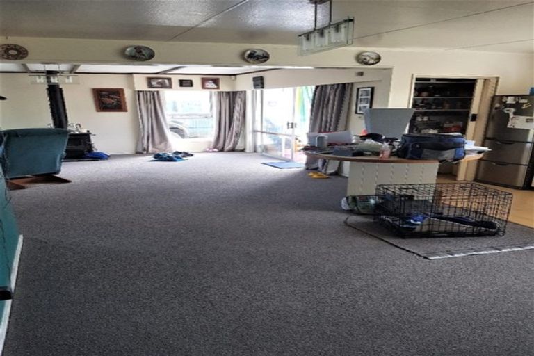 Photo of property in 53 Honi Taipua Street, Manakau, Levin, 5573