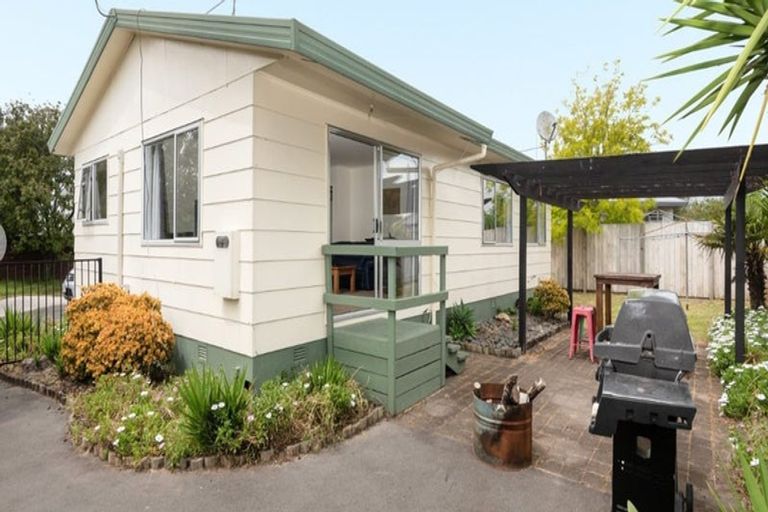 Photo of property in 3b Redditch Place, Papamoa Beach, Papamoa, 3118