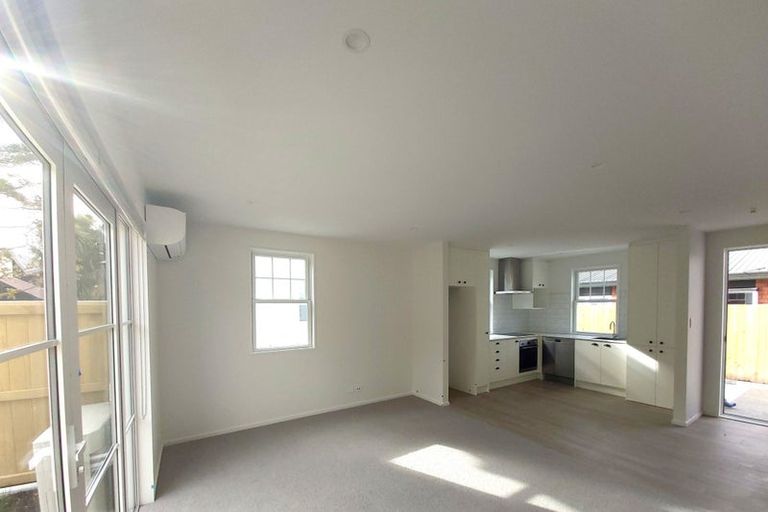 Photo of property in 2/119 Hastings Street East, Sydenham, Christchurch, 8023