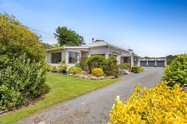 Photo of property in 1038 Mountain Road, Waiongana, Inglewood, 4389