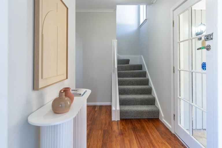 Photo of property in 3 Grenfell Drive, Karori, Wellington, 6012