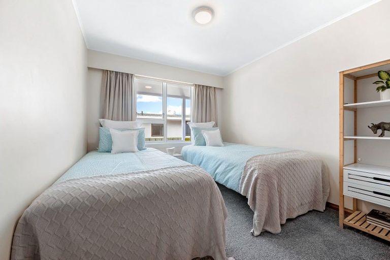 Photo of property in 30 Viewmont Drive, Harbour View, Lower Hutt, 5010