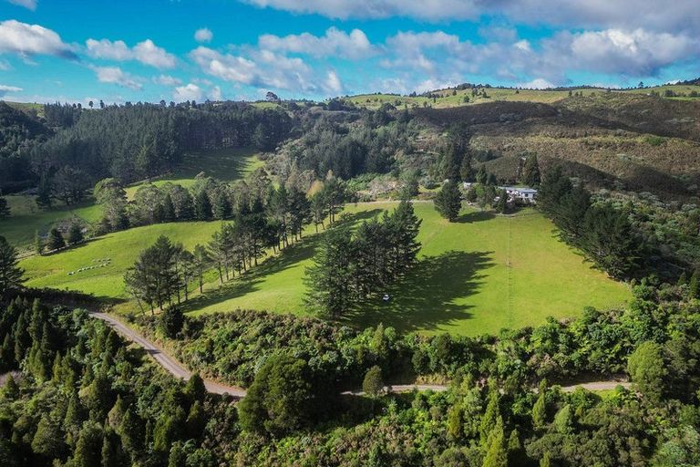 Photo of property in 555 Mill Creek Road, Kaimarama, Whitianga, 3591