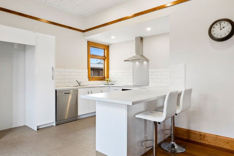 Photo of property in 2 Bankview Place, Amberley, 7410