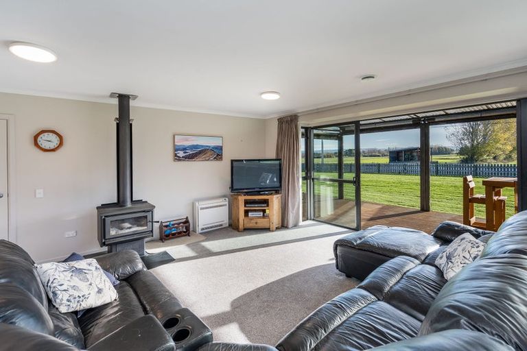 Photo of property in 23 Toko Mouth Road, Milton, 9220