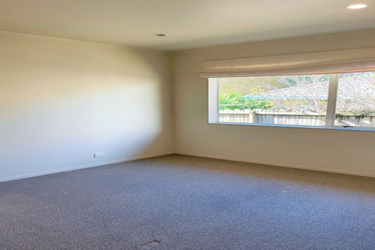 Photo of property in 14 Wineberry Place, Albany, Auckland, 0632